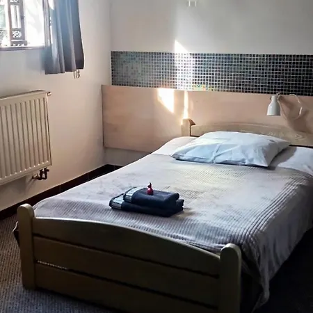 Spacious In District. Appartement *