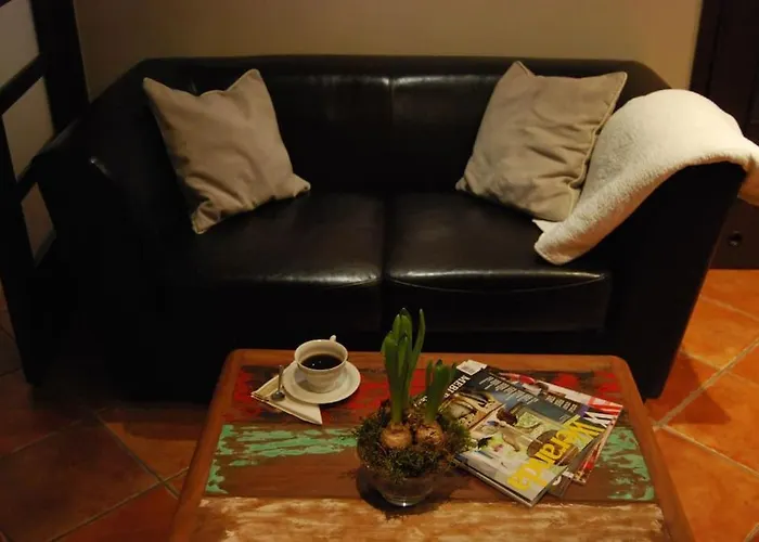 Spacious In District. 弗罗茨瓦夫